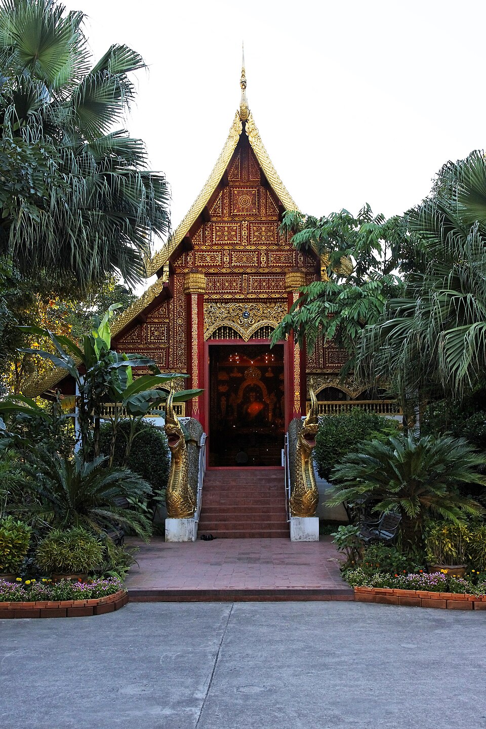 รูปถ่ายของ วัดพระแก้ว — วัด-สิ่งศักดิ์สิทธิ์ ในเชียงราย ถ่ายโดย Ddalbiez · Photograph of Wat Phra Kaew, Wats & Sacred Places in Chiang Rai, by Ddalbiez